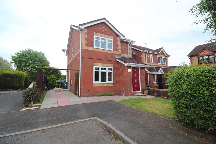 3 Bedroom Semi-Detached House For Sale In Templefield Gardens, Birmingham, B9
