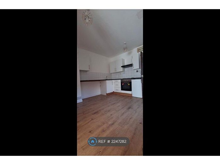 1 Bedroom Flat To Rent In Gillott Road, Birmingham, B16