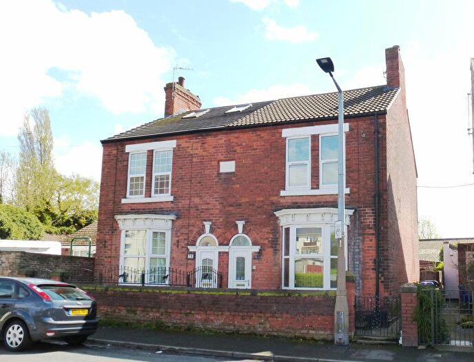 2 Bedroom Semi-Detached House To Rent In Queen Street, Thorne, Doncaster, DN8