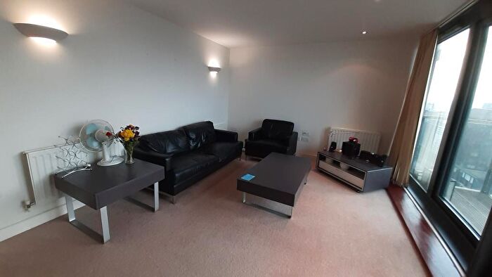 2 Bedroom Flat To Rent In Elektron Tower, Blackwall Way, London, E14