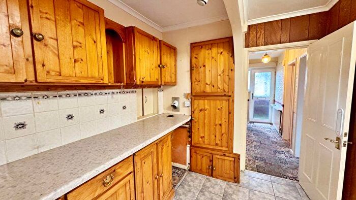 2 Bedroom Detached House For Sale In Hollywell Road, Lincoln, LN5
