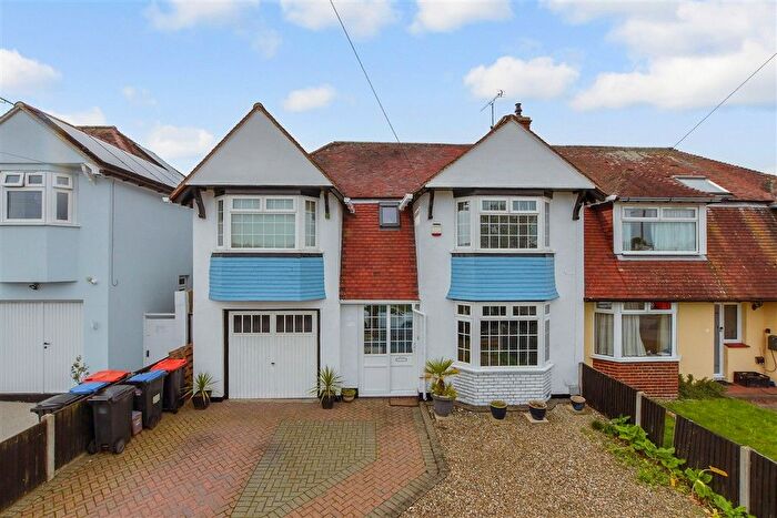 4 Bedroom Semi-Detached House For Sale In Dumpton Park Drive, Ramsgate, Kent, CT11