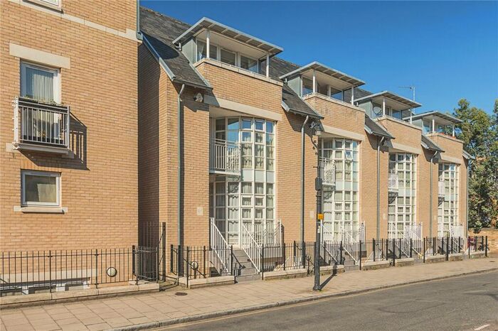 4 Bedroom End Of Terrace House To Rent In Portugal Street, Cambridge, CB5