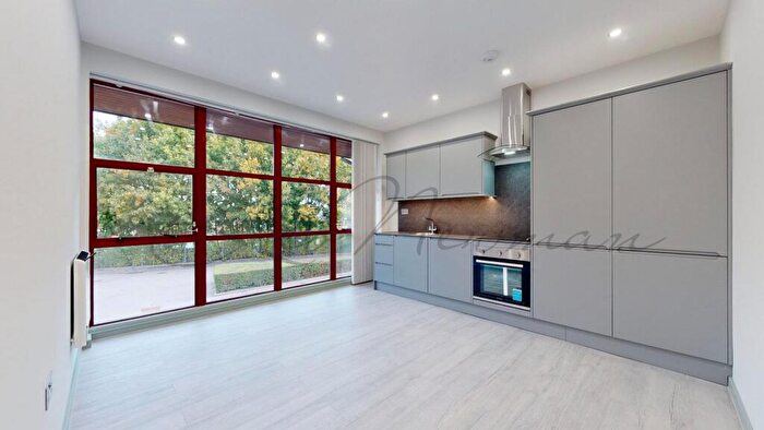 1 Bedroom Flat To Rent In Coronation Road, Basingstoke, RG21