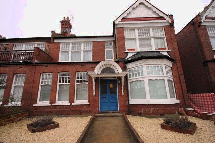 Studio To Rent In Queen's Avenue, Muswell Hill, London, N10