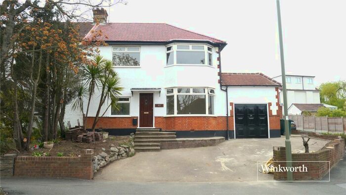 3 Bedroom Semi-Detached House To Rent In Longmore Avenue, New Barnet, EN5