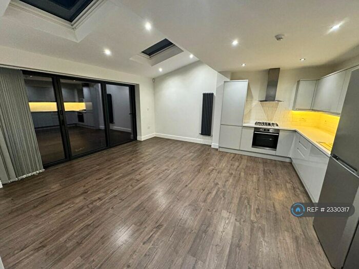 2 Bedroom End Of Terrace House To Rent In Tallis Grove, London, SE7