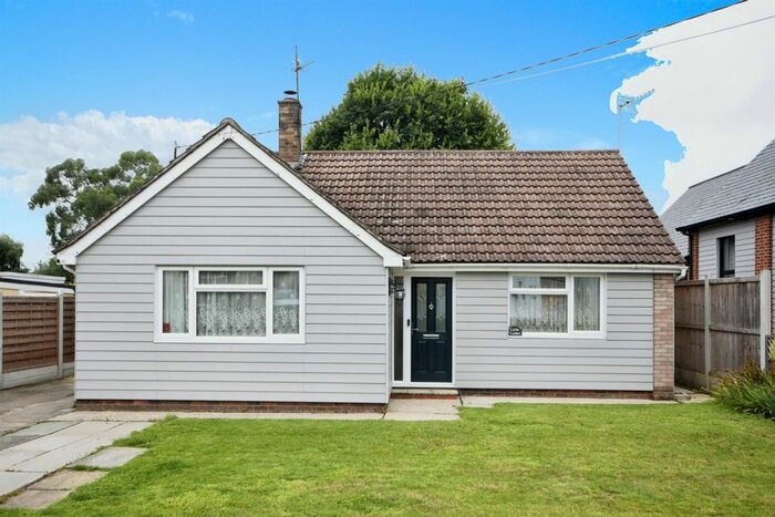 3 Bedroom Detached Bungalow For Sale In The Street, Cressing, Braintree, CM77
