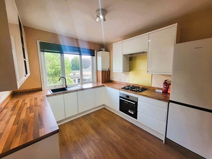 2 Bedroom Flat To Rent In Campbell Road, Hanwell, W7