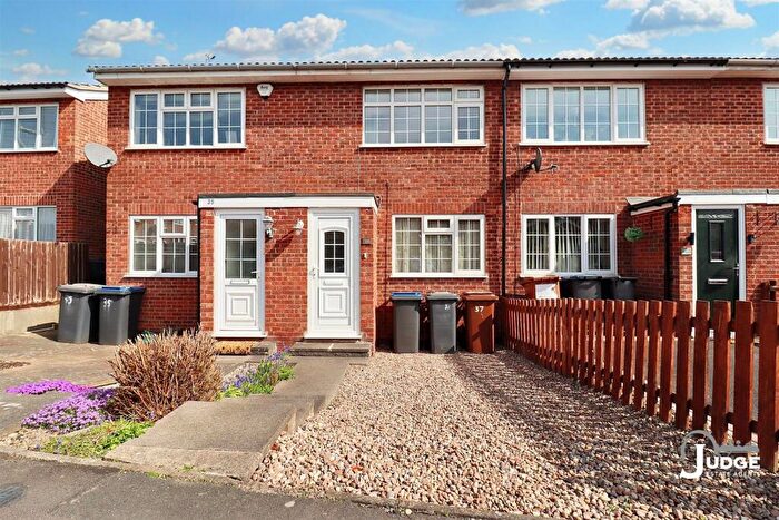 2 Bedroom Town House For Sale In Stephenson Way, Groby, Leicester, LE6