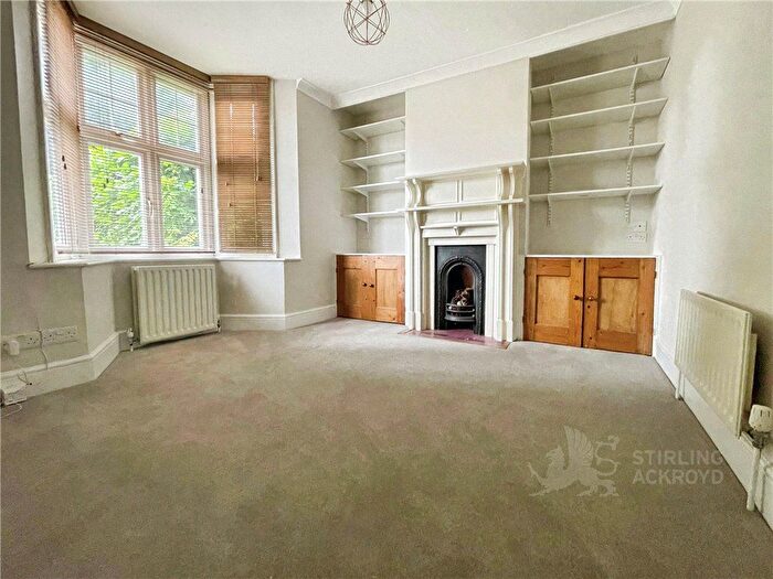 4 Bedroom Semi-Detached House To Rent In New Road, Ascot, SL5