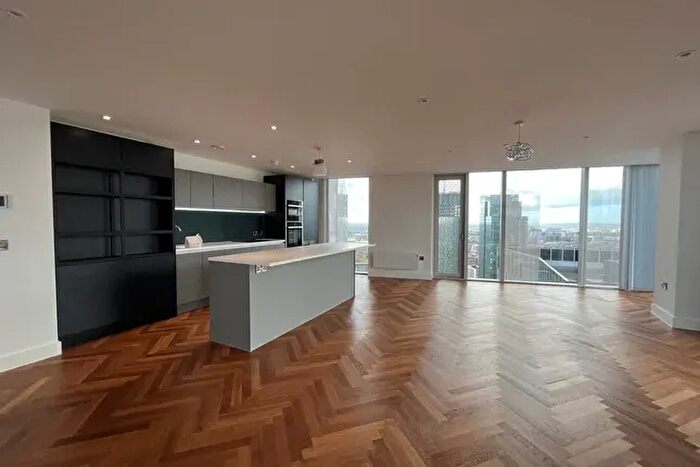 3 Bedroom Flat To Rent In Owen Street, Manchester, M15