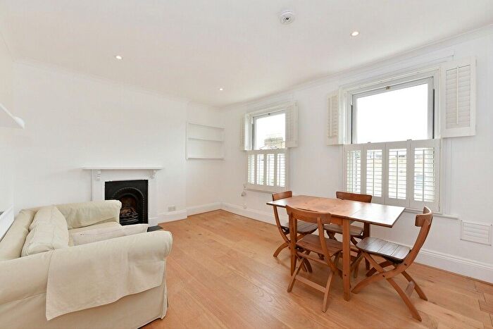2 Bedroom Flat To Rent In Homestead Road, Parsons Green, SW6