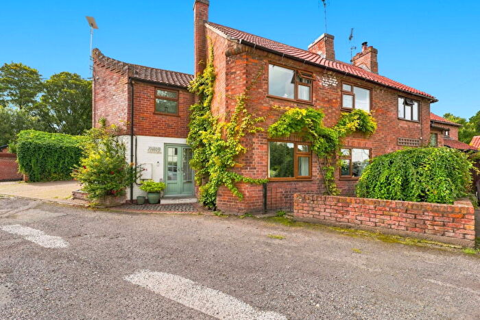 3 Bedroom Semi Detached House For Sale In Peppers Cottage, Caunton, NG23