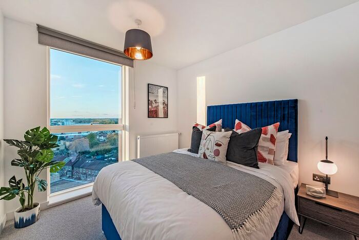 1 Bedroom Flat To Rent In Stylus Place, Hayes, UB3