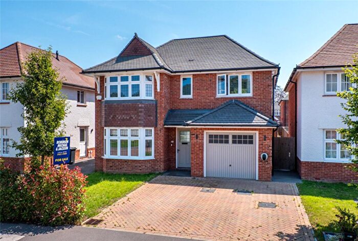 3 Bedroom Detached House For Sale In Irwell Road, Maidstone, Kent, ME17