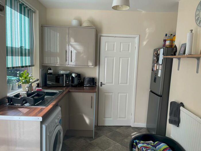 1 Bedroom Ground Flat To Rent In Diamond Avenue, Kirkby- In- Ashfield, NG17