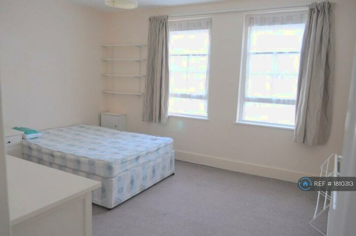 1 Bedroom Flat To Rent In Nelson Street, London, E1