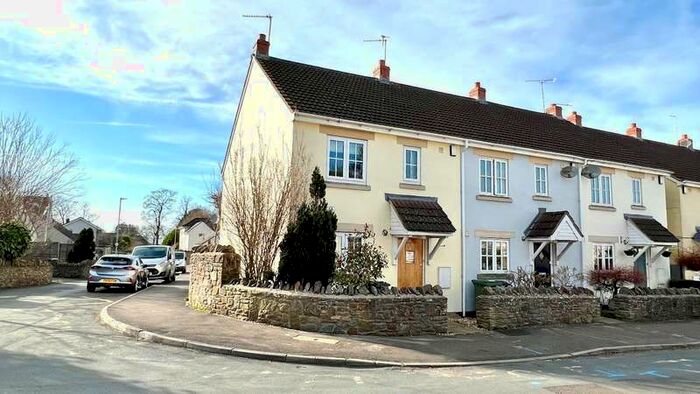 4 Bedroom Semi-Detached House To Rent In Christchurch Avenue, Downend, Bristol, BS16