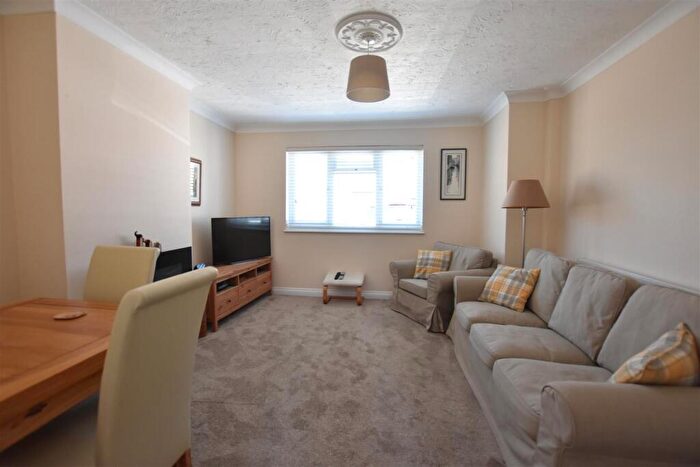 2 Bedroom Bungalow For Sale In Holbek Road, Canvey Island, Essex, SS8