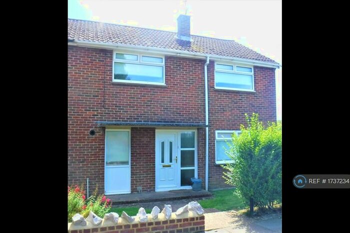 3 Bedroom End Of Terrace House To Rent In Knight Avenue, Canterbury, CT2
