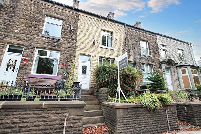 3 Bedroom Terraced House For Sale In Burnley Road, Todmorden, OL14