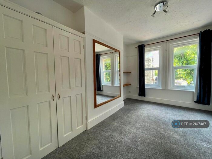 1 Bedroom Flat To Rent In Cheriton Road, Folkestone, CT20