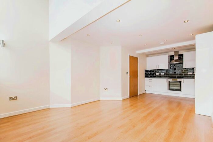 2 Bedroom Apartment To Rent In The Grange, Pudsey, Leeds, LS28