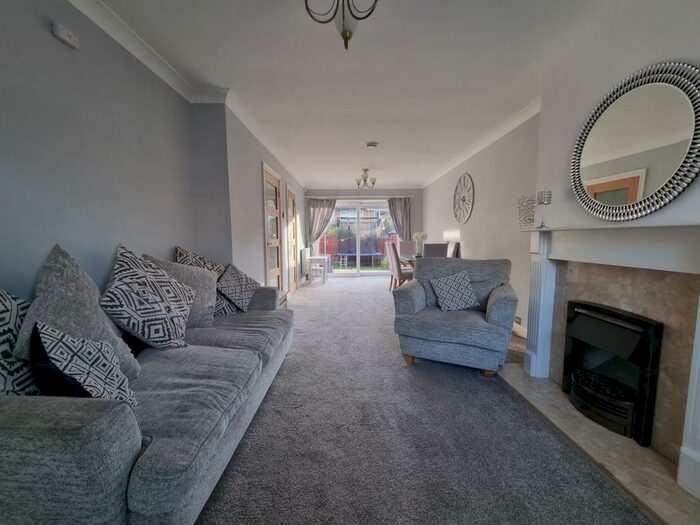 3 Bedroom Terraced House To Rent In Harberrow Close, Hagley, Stourbridge, DY9