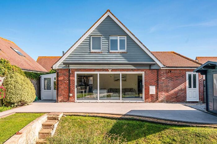 3 Bedroom Detached House For Sale In Culimore Close, West Wittering, PO20