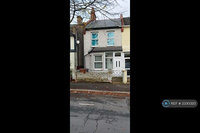 3 Bedroom Terraced House To Rent In Manor Road, London, E17