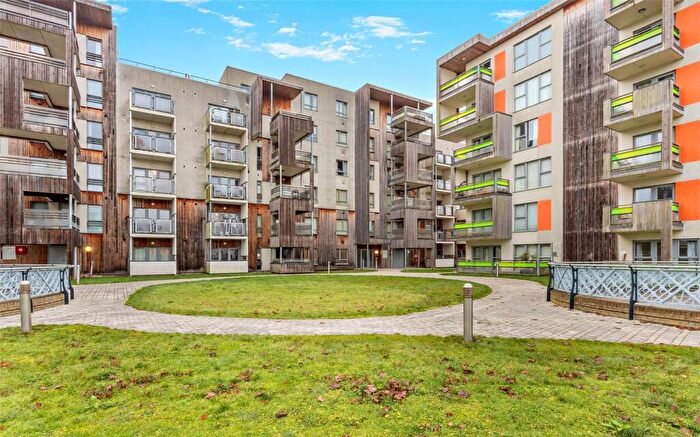 1 Bedroom Apartment To Rent In Glenalmond Avenue, Cambridge, Cambridgeshire, CB2