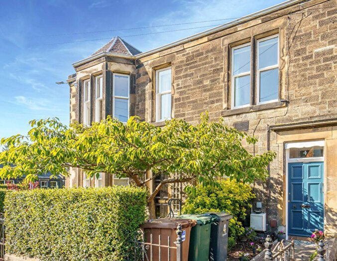 3 Bedroom Flat For Sale In Brunstane Gardens, Joppa, Edinburgh, EH15