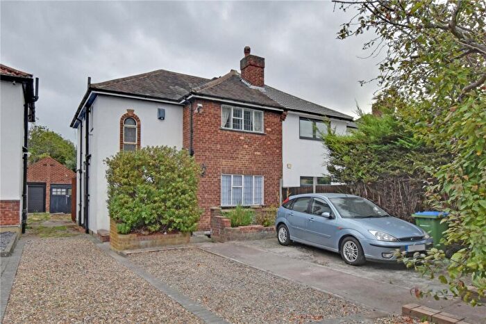 3 Bedroom Semi-Detached House For Sale In Kidbrooke Park Road, Blackheath, London, SE3