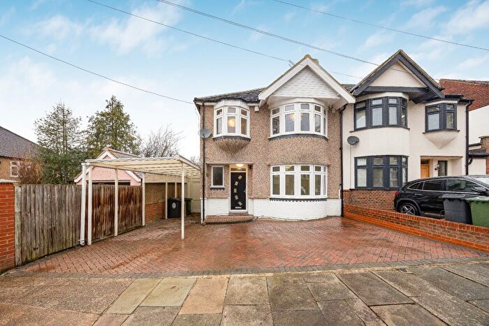 3 Bedroom End Terrace House To Rent In Mason Road, Woodford Green, Essex, IG8