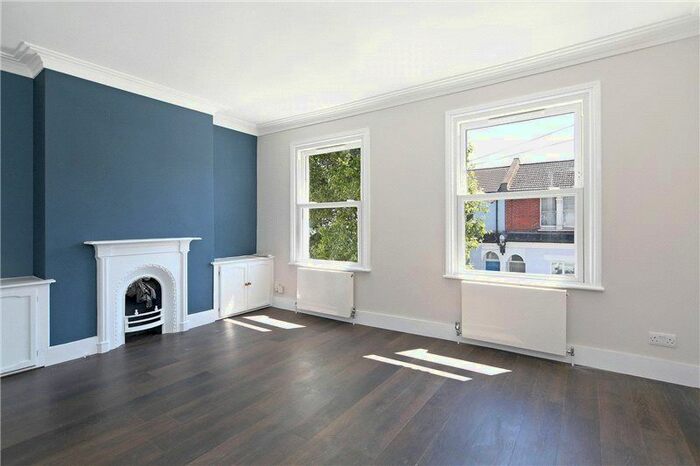 1 Bedroom Flat To Rent In Cobbold Road, Shepherds Bush, London, W12