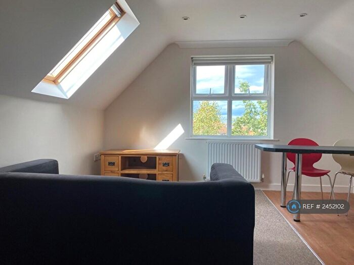 1 Bedroom Flat To Rent In Conel Court, Bournemouth, BH9