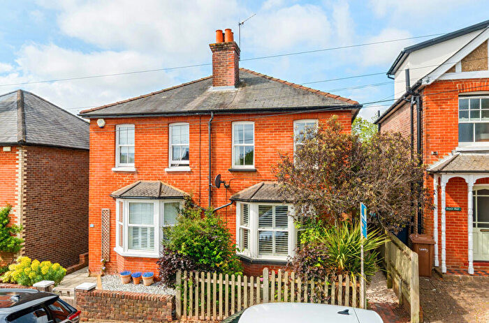 3 Bedroom Semi-Detached House For Sale In Hallam Road, Godalming, Surrey, GU7