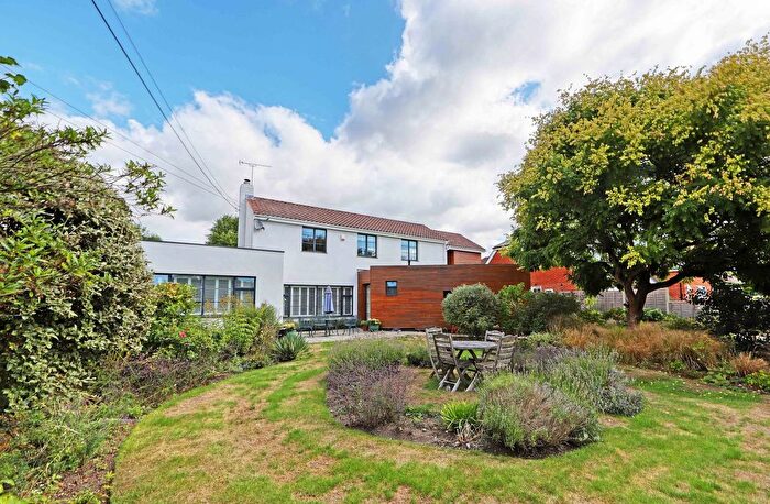 5 Bedroom Detached House For Sale In School Lane, Cookham, SL6