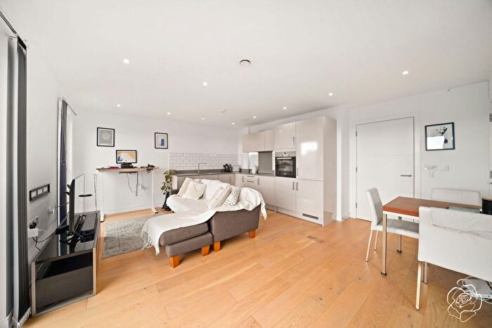 1 Bedroom Flat To Rent In Prairie Building, Liberty Bridge Road, Stratford, E15