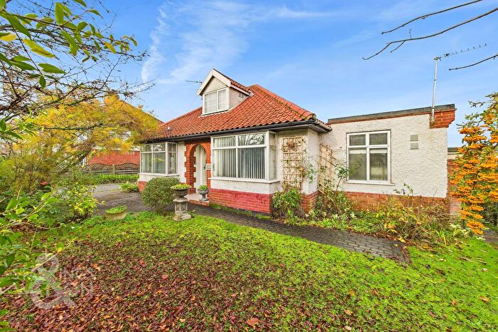 3 Bedroom Detached Bungalow For Sale In Norwich Road, Wymondham, NR18