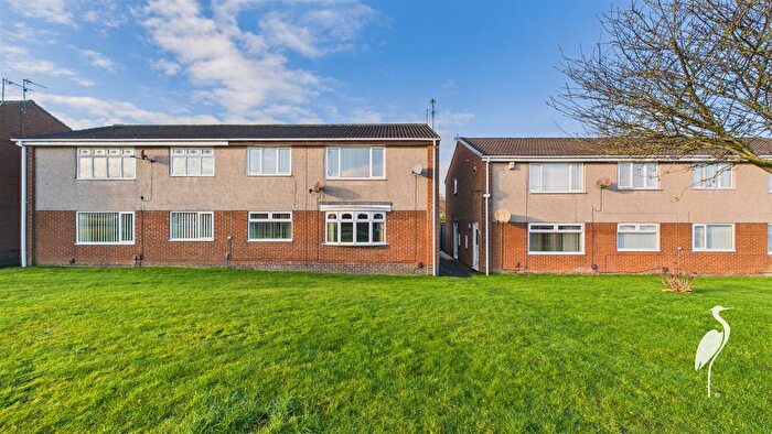 2 Bedroom Flat For Sale In Priestsfield Close, Chapel Garth, Sunderland, SR3
