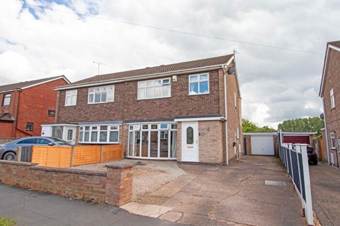 3 Bedroom Semi-Detached House For Sale In Queenswood Road, Bottesford, Scunthorpe, DN16