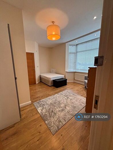 Studio To Rent In Oasis Apartments, London, E4