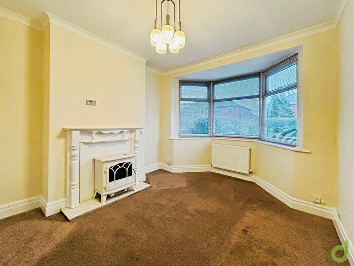 3 Bedroom Semi-Detached House To Rent In Aldwych Drive, Ashton-On-Ribble, PR2