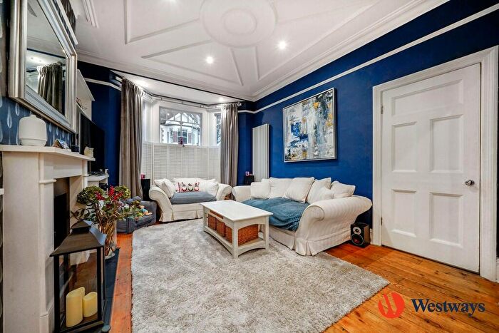 5 Bedroom Terraced House To Rent In Bowood Road, Battersea, London, SW11