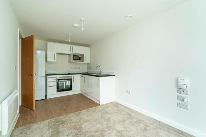 1 Bedroom Apartment To Rent In Collingdon Street, Luton, Bedfordshire, LU1