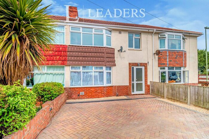 3 Bedroom Terraced House To Rent In Longfield Avenue, Fareham, PO14