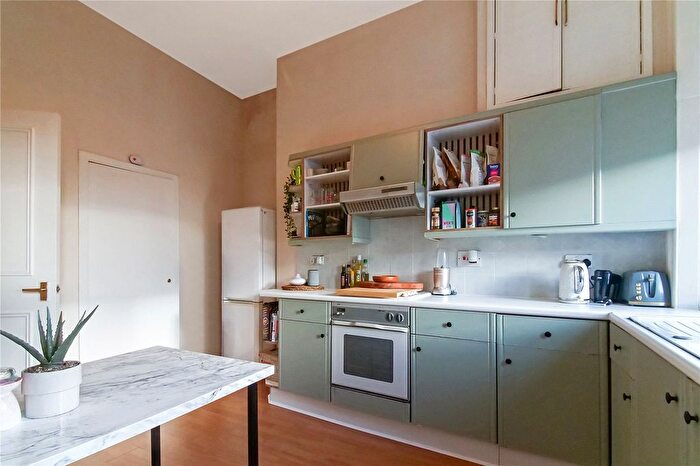 1 Bedroom Flat For Sale In High Street, Paisley, Renfrewshire, PA1