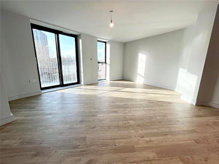 2 Bedroom Apartment To Rent In Bedminster, Wills House, BS3